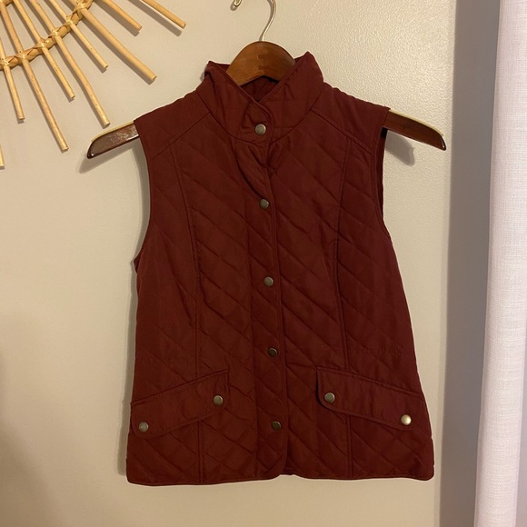 Burgundy vest - Picture 3 of 4